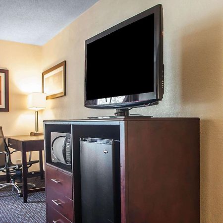 Comfort Inn Feasterville - Trevose Exteriör bild