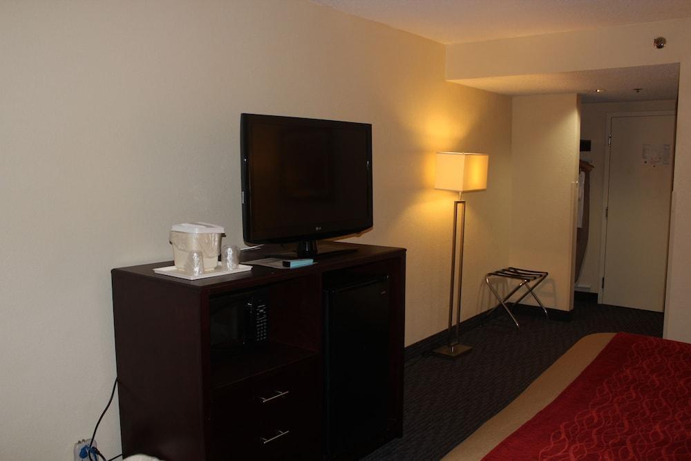 Comfort Inn Feasterville - Trevose Exteriör bild