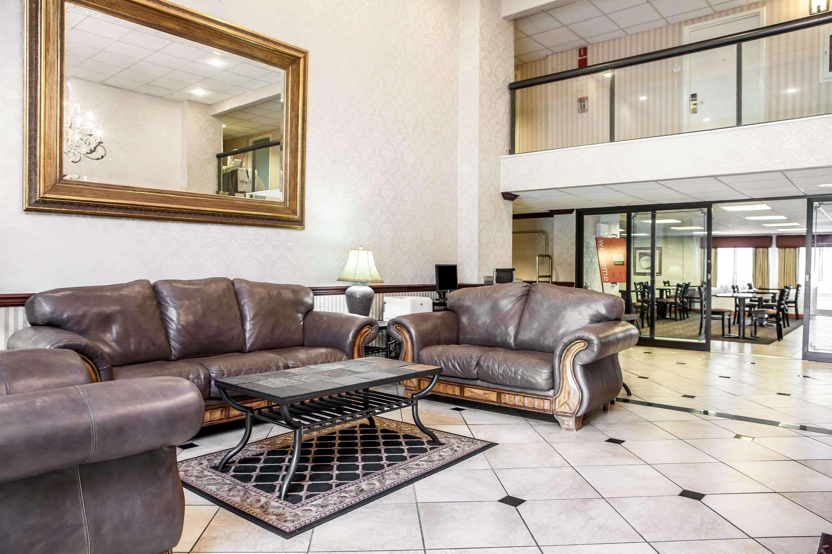 Comfort Inn Feasterville - Trevose Exteriör bild