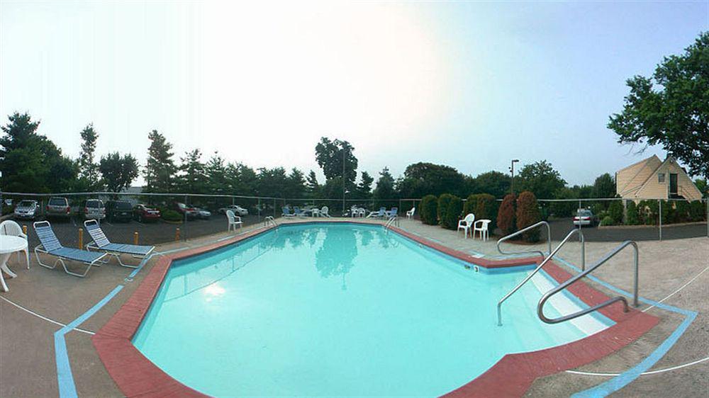 Comfort Inn Feasterville - Trevose Exteriör bild